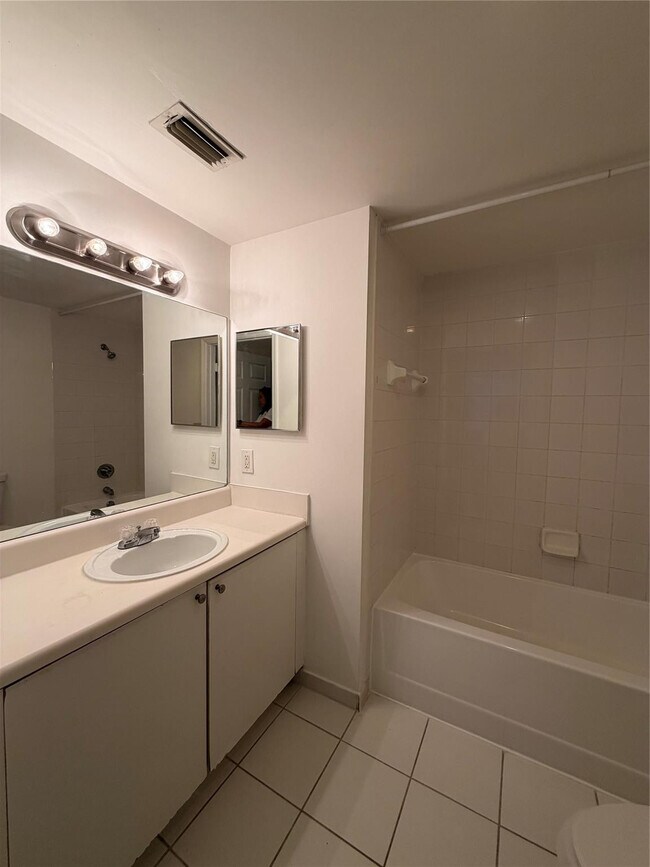 Building Photo - 2351 W Preserve Way