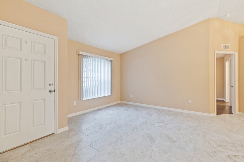 Building Photo - 57 Pin Oak Dr