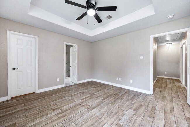 Building Photo - 9510 Barracuda Dr