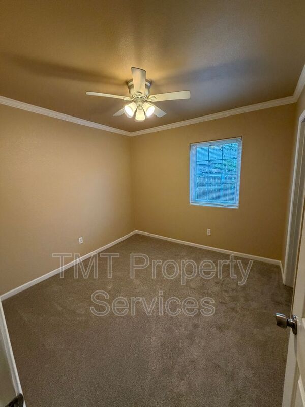 Building Photo - 4200 35th St