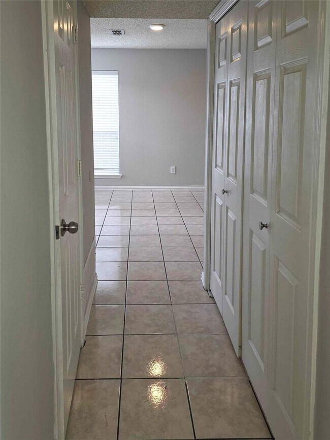 Building Photo - First month free in Lewisville