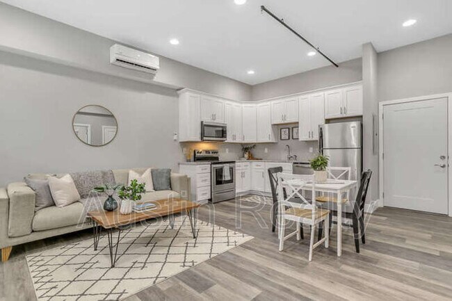 Building Photo - 5347 Nottingham Ave