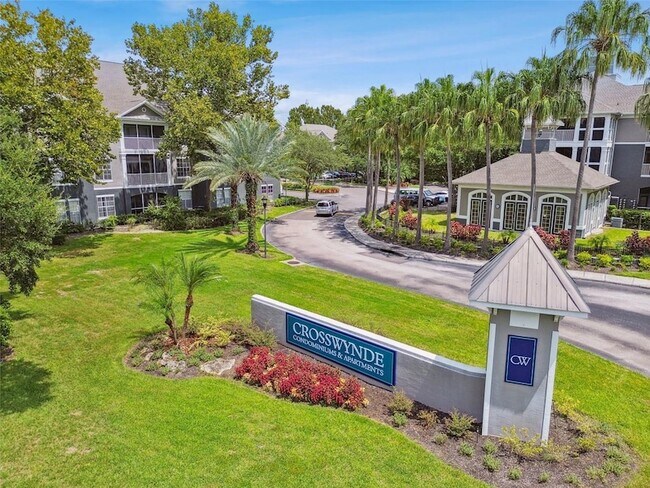 Building Photo - 9405 Crescent Loop Cir