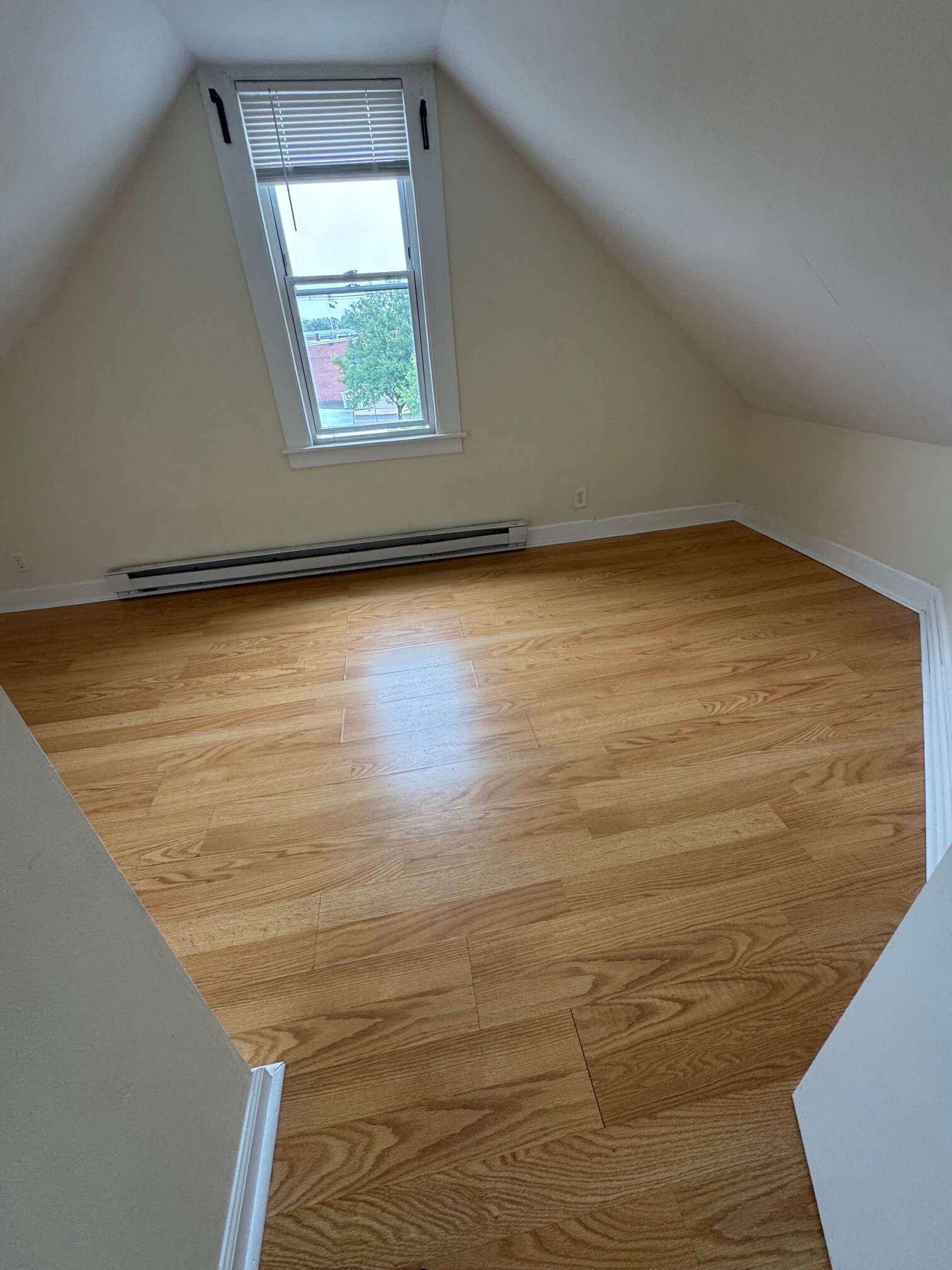 Building Photo - 137 Quinnipiac St