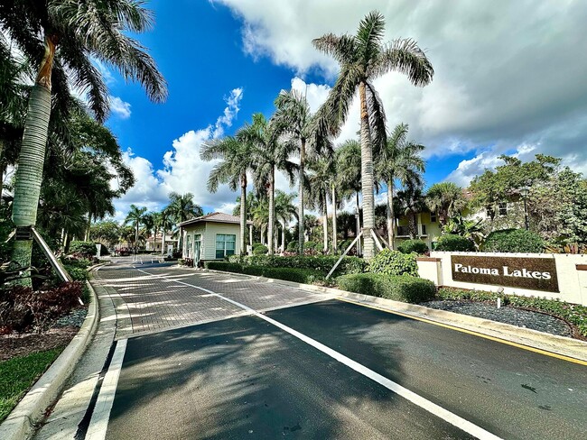 Building Photo - 4720 Mimosa Pl