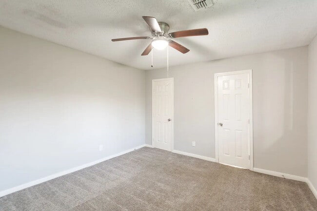 Building Photo - 4-Bedroom Home in League City – Space, Comfort & Convenience