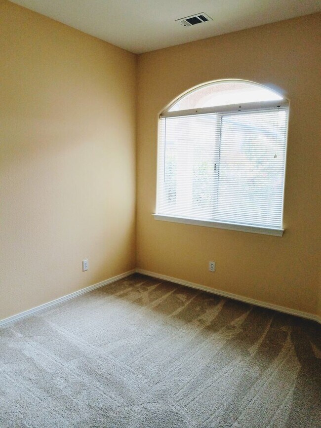 Building Photo - Beautiful 2bd/2bath Home in Arroyo Grande