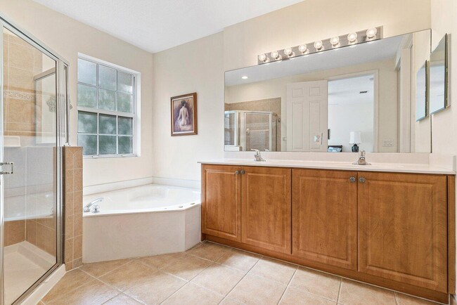 Building Photo - 71 Legacy Ct