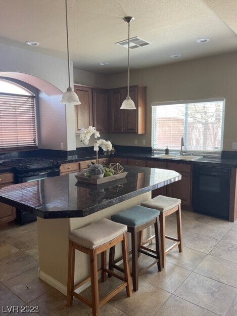 Building Photo - 6490 Parrot Ridge Ct