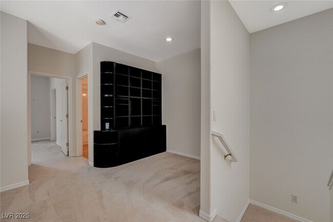 Building Photo - 9420 San Laguna Ct