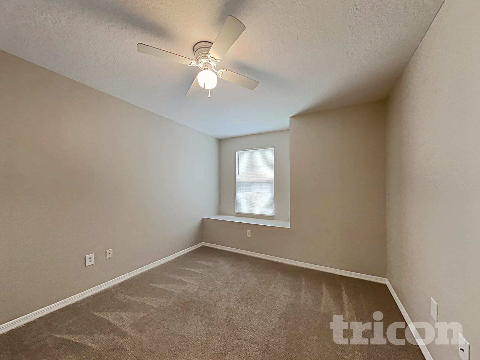 Building Photo - 1446 Firewheel Dr