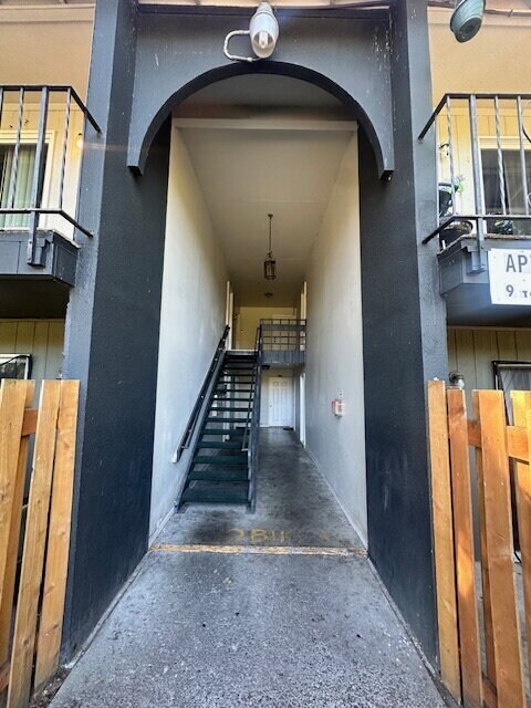 Building Photo - 2-Bedroom Apartment, Upstairs, Near Transp...