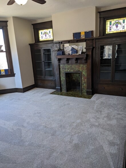 Living room - 729 Gallion Ave