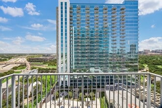 Building Photo - 5925 Almeda Rd