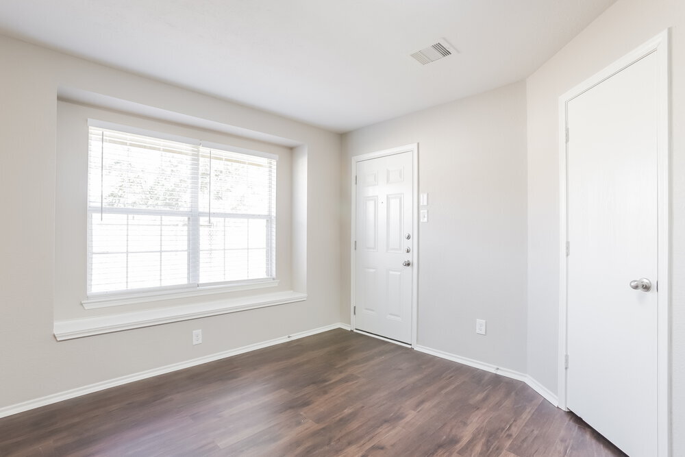 Building Photo - 20619 Tayman Oaks Dr