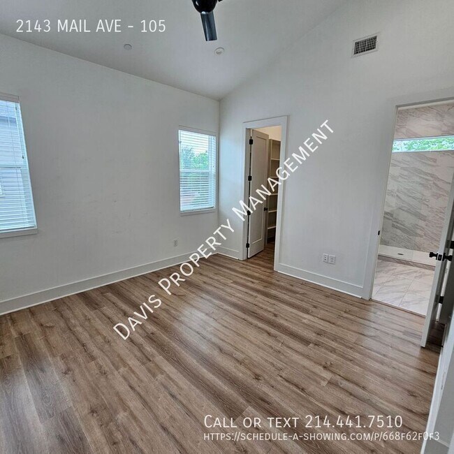 Building Photo - 2143 Mail Ave