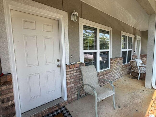 Building Photo - 1529 Bentley Cir