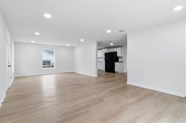 Building Photo - 404 S Murray St