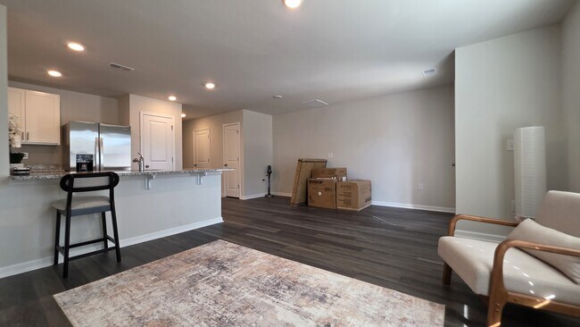 Building Photo - 163 Harvest Gold Dr