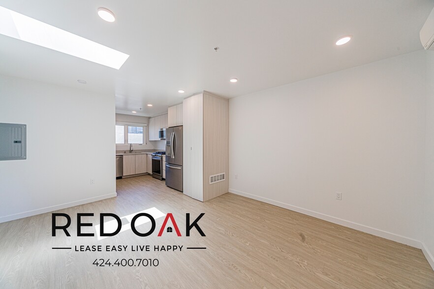 Building Photo - 847 S Sherbourne Dr