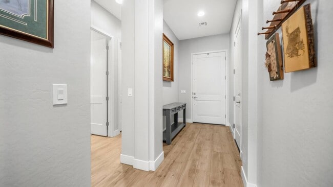 Building Photo - 23080 E Carriage Wy