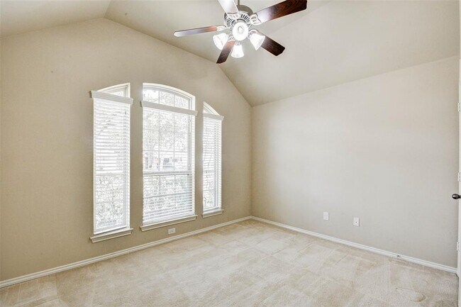 Building Photo - 26303 Crystal Cove Ln