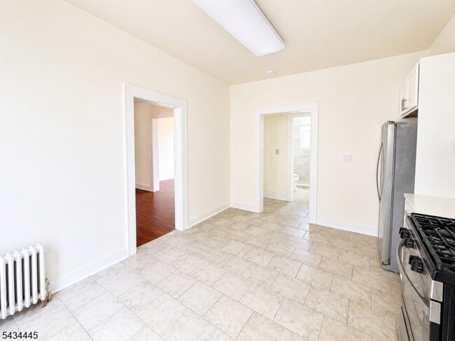 Building Photo - 137 Hammond Ave