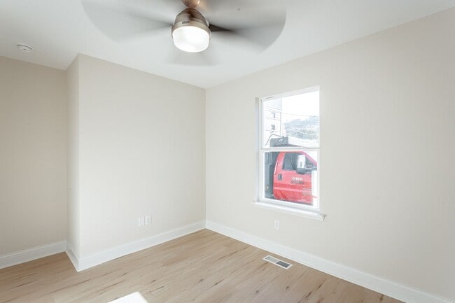 Building Photo - Brand-New 2 Bedroom Home in Chattanooga with Modern Finishes