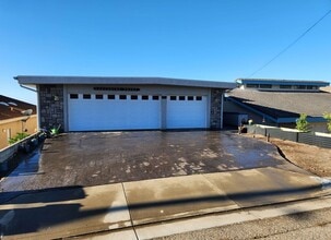 Building Photo - Furnished 3+ bed 3 bath Pismo Beach Dream ...