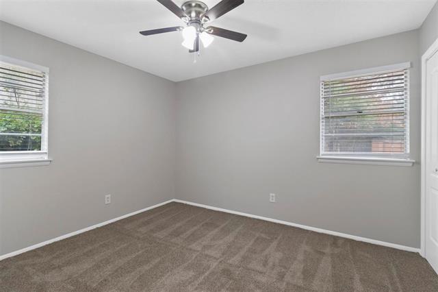Building Photo - 5904 Emerson Dr