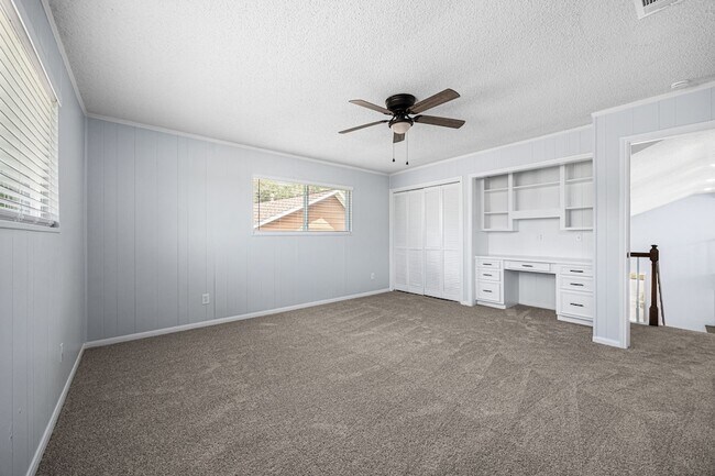 Building Photo - 2926 Meadowcreek Dr