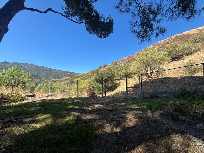 Building Photo - 18930 Tenderfoot Trail Rd