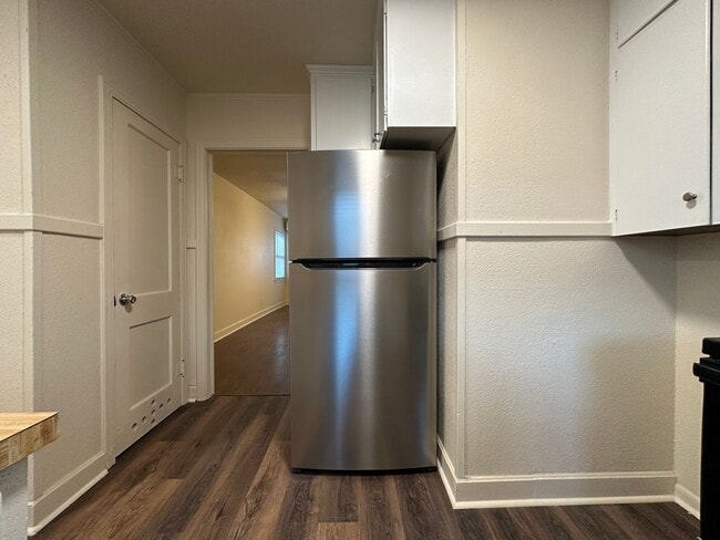 Building Photo - 3404 Blackburn St