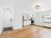 Building Photo - 1301 9th Ave