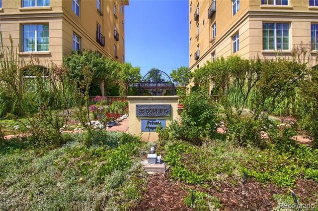 Building Photo - 25 N Downing St