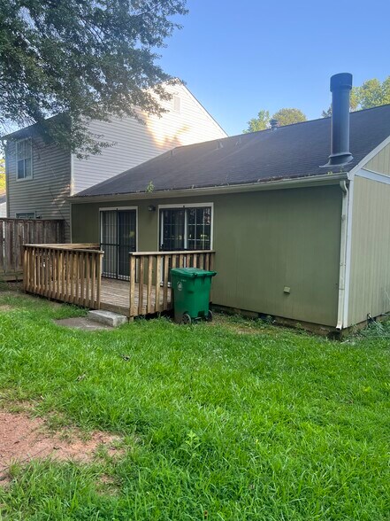 Primary Photo - 6424 Charter Way