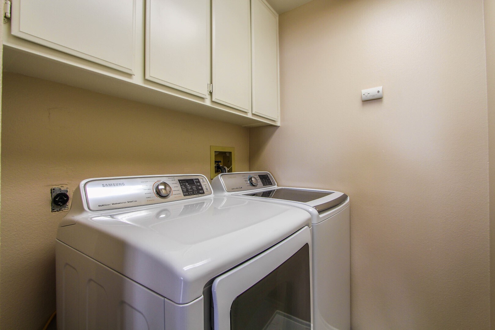 Building Photo - 655 Roscoe St