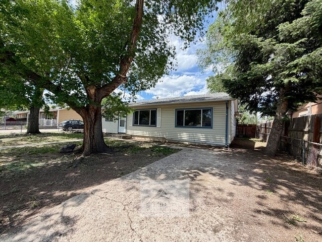 Building Photo - 1132 Norwood Ave