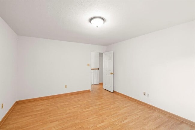 Building Photo - 12819 Orchard Hollow Way