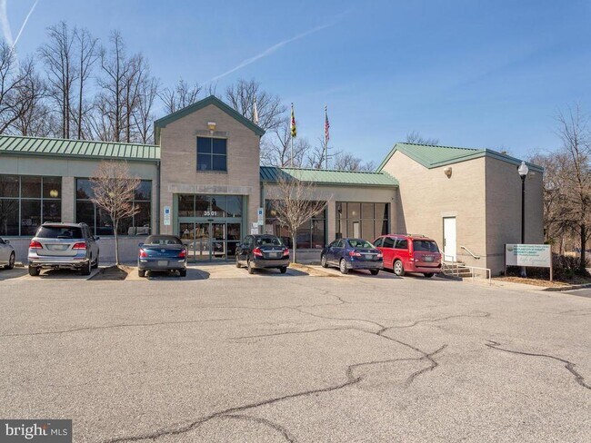 Building Photo - 8614 Accokeek St
