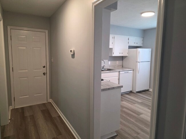 Building Photo - 29 Mustang Ct