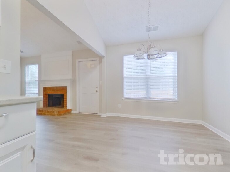 Building Photo - 7093 Springgrove Ct