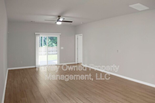 Building Photo - 557 Spanish Wells Rd