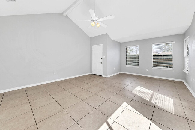 Building Photo - 2014 Woodfern Path