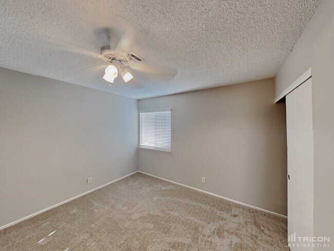Building Photo - 5848 Goodsprings Ct