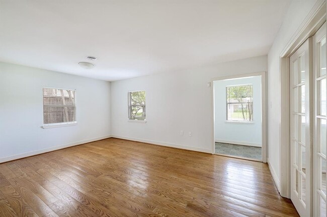 Building Photo - 4703 Braeburn Dr