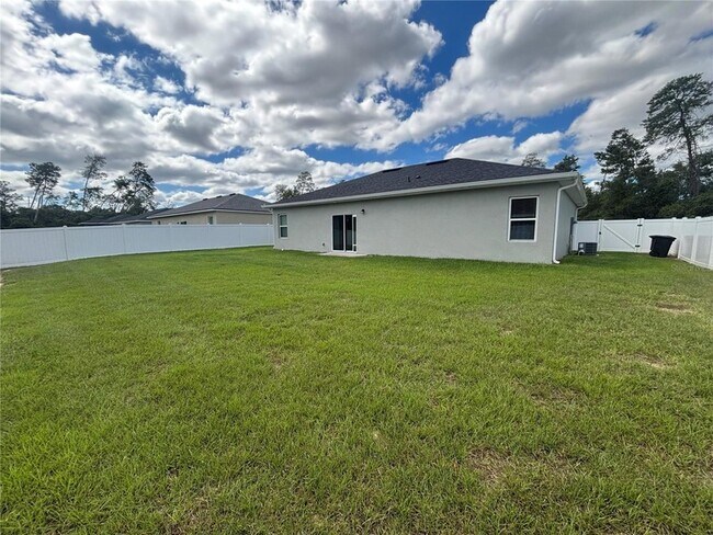 Building Photo - 15441 SW 22nd Court Rd