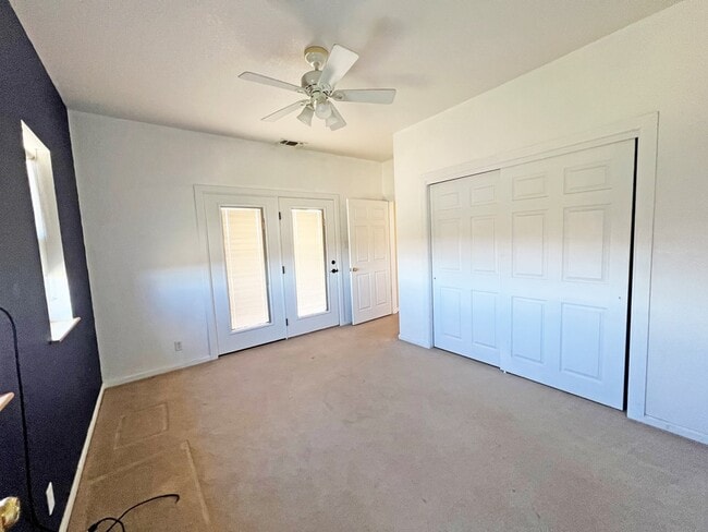 Building Photo - 101 Capt Lee