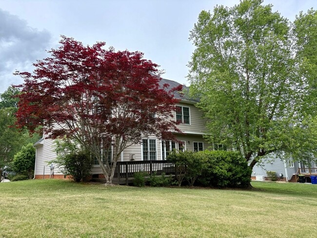 Building Photo - Beautiful 5 bedroom home in Cameron Estates!