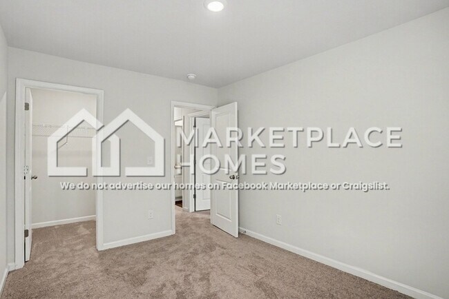 Building Photo - 274 Oakwood Dr NW